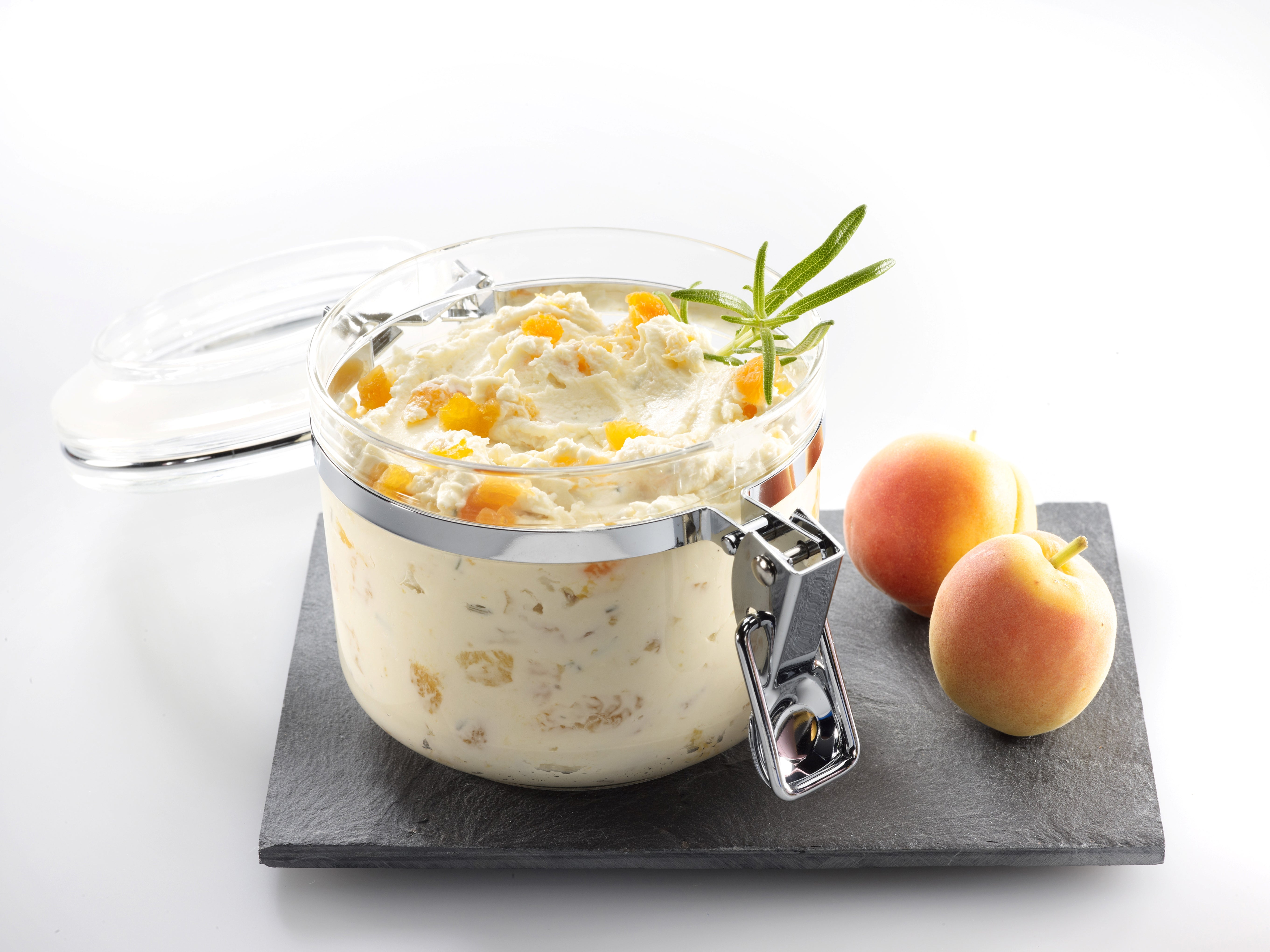 Aprikose-Rosmarin-Frischkäsezubereitung